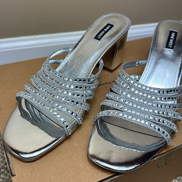 NWOT - NINE WEST Women's Frisky Heeled Sandal, Silver, Size 11M - Picture 2 of 16